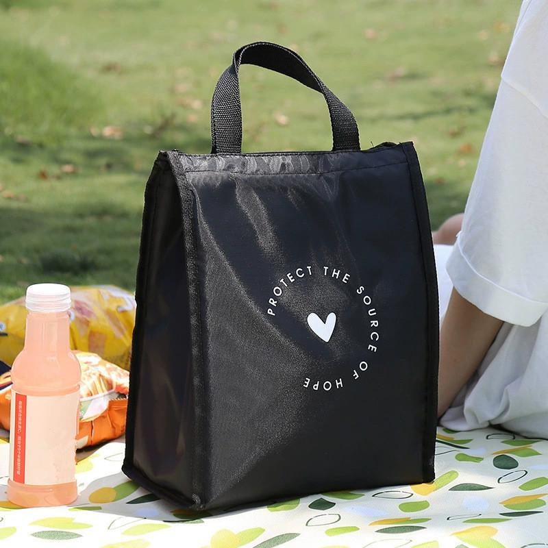 Tote Bag Sublimation - Isolierte Lunchtasche im einfachen Stil mit